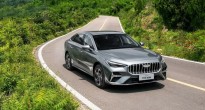 Geely Emgrand i-HEV 'ăn xăng' chỉ 2,2 lít/100 km trình làng, giá quy đổi chưa đến 400 triệu đồng